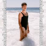 SCHALK BEZUIDENHOUT KEEPING UP